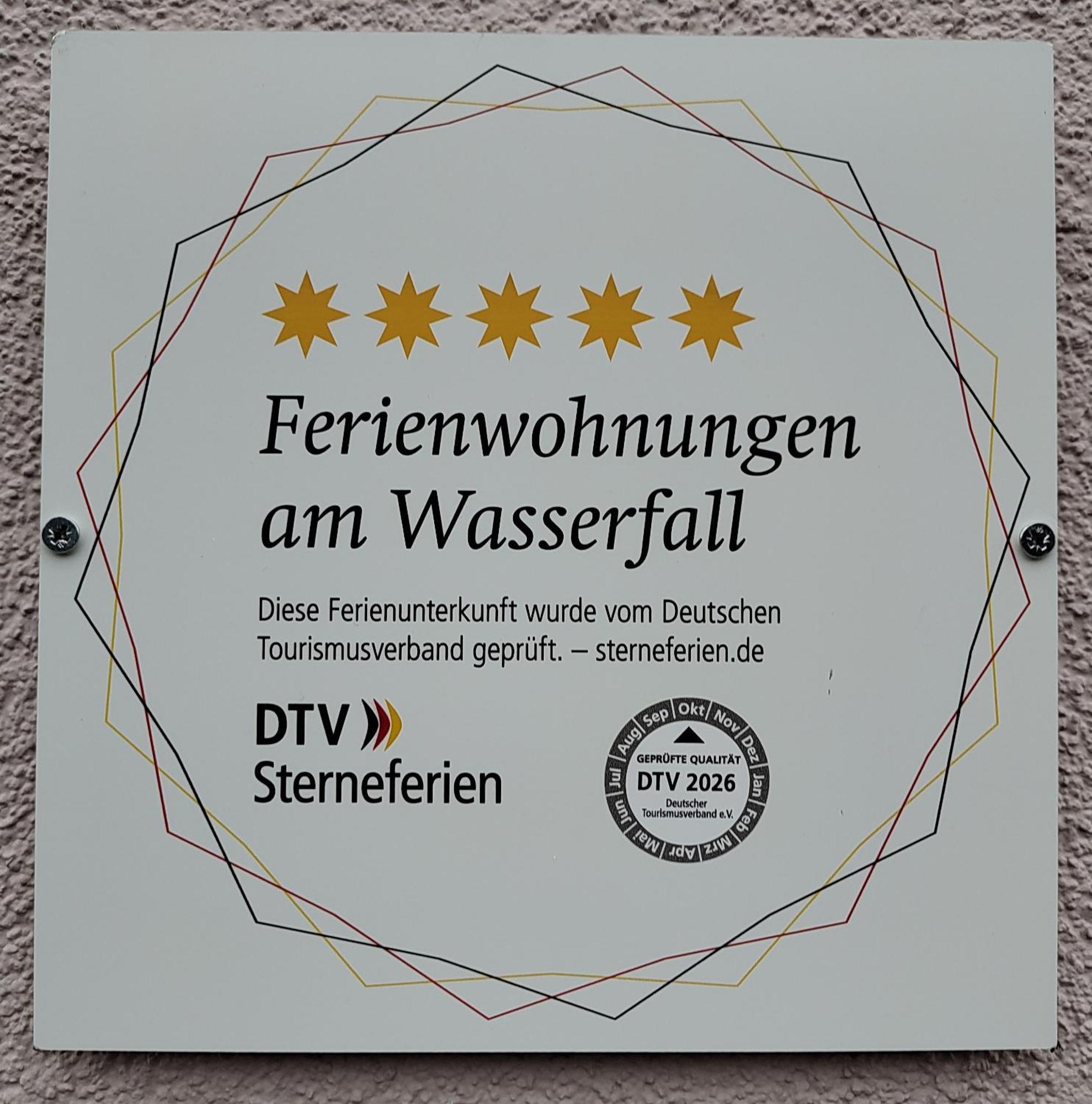 Ferienwohnungen Am Wasserfall Bad Urach Kültér fotó